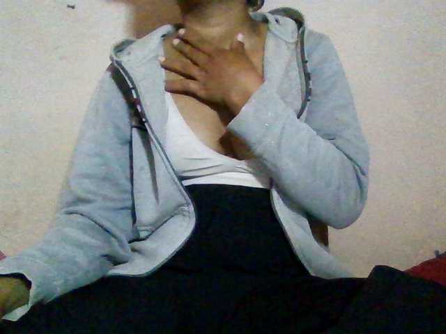 Rosah live cam on BongaCams