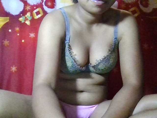 Rosah live cam on BongaCams