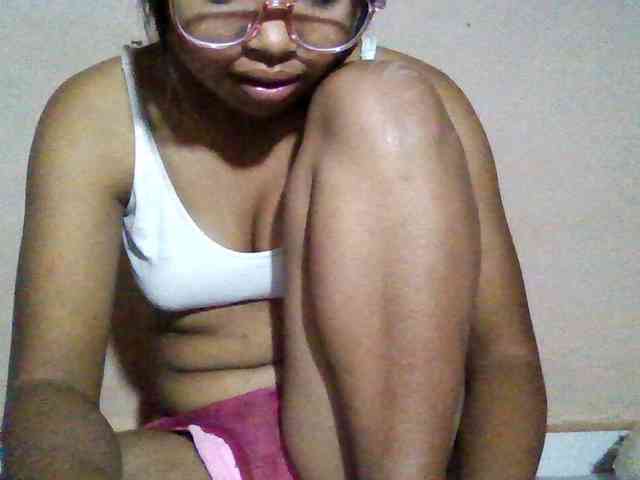 Rosah Live Webcam on BongaCams
