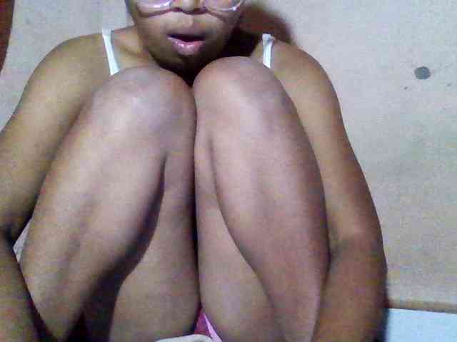 Rosah Live Webcam on BongaCams