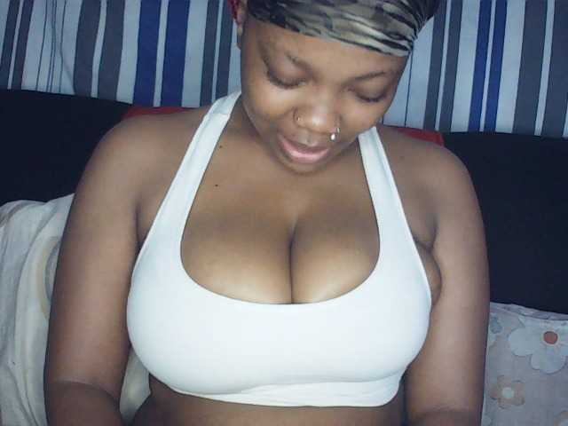 Hornysoul360 live cam on BongaCams