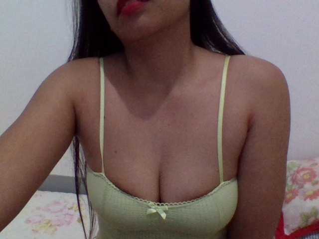 Creamichoco live cam