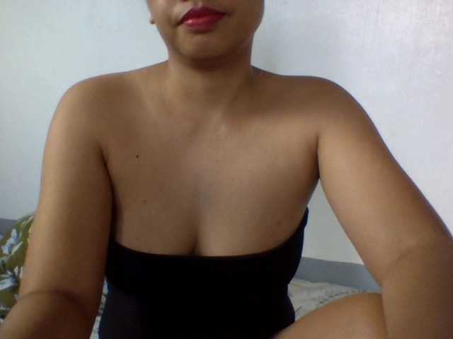 SexyLoren live cam on BongaCams