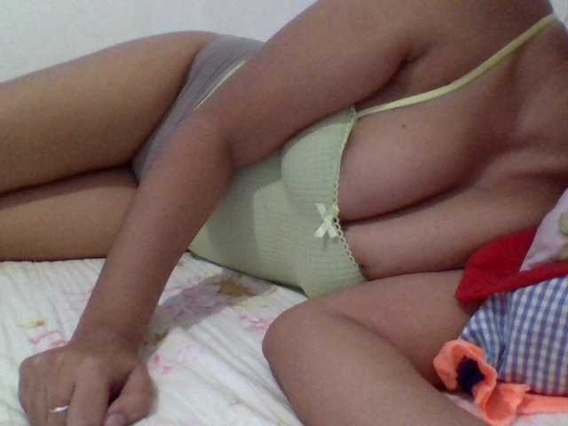 Creamichoco live cam