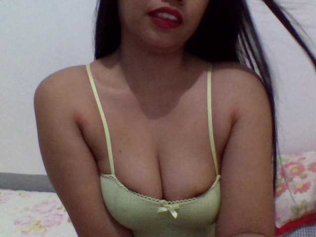 Creamichoco live cam