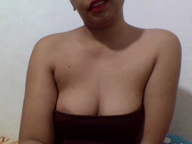 SexyLoren live cam on BongaCams