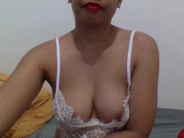 SexyLoren live cam on BongaCams