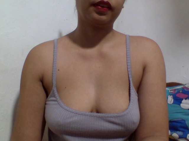 SexyLoren live cam on BongaCams