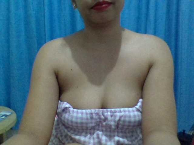 Creamichoco live cam on BongaCams