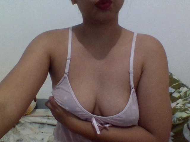 SexyLoren live cam on BongaCams