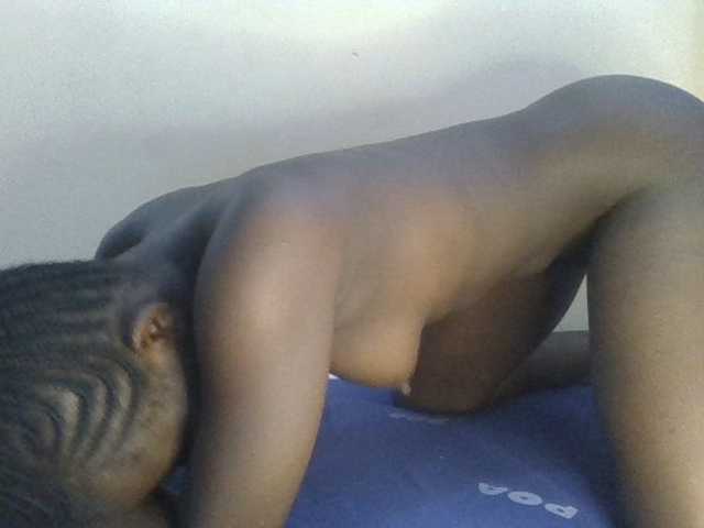 Fancy-melody live cam on BongaCams