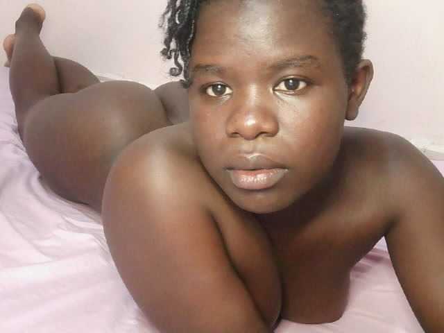 Fancy-melody live cam on BongaCams