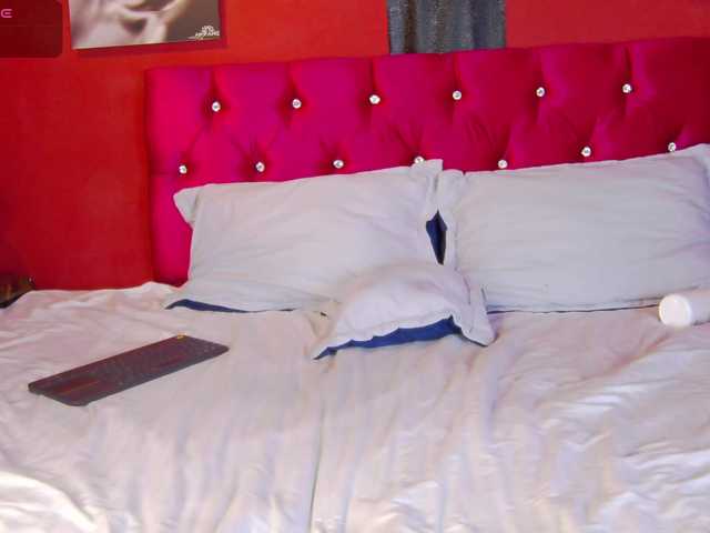 Kamie-SebasDolce live cam on BongaCams