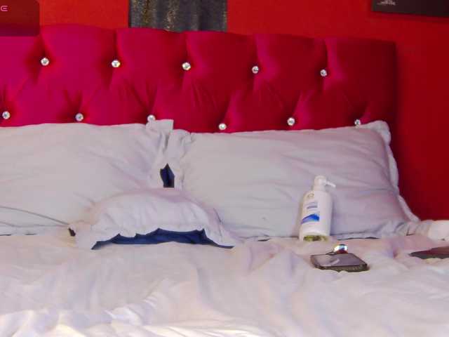 Kamie-SebasDolce live cam on BongaCams