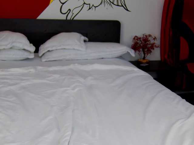 Kamie-SebasDolce live cam on BongaCams