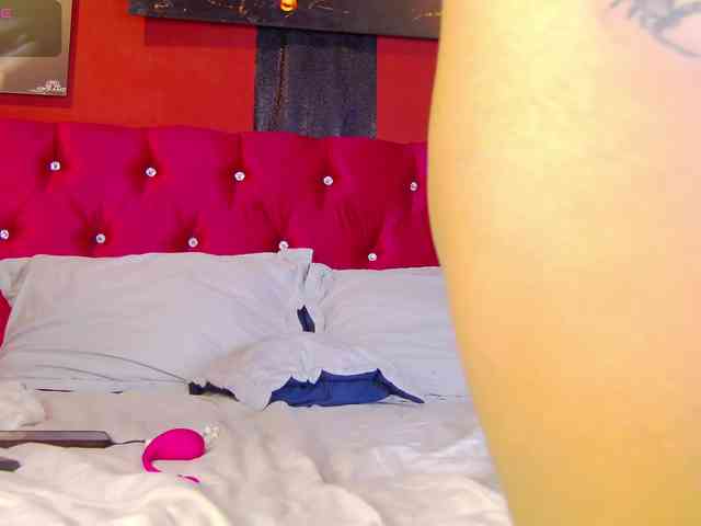Kamie-Dolce webcam