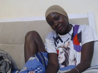 Queenbee25's Live Webcam