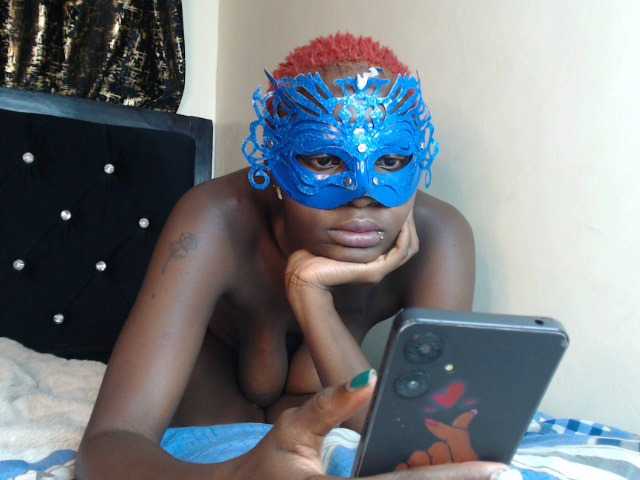 Queenbee25
