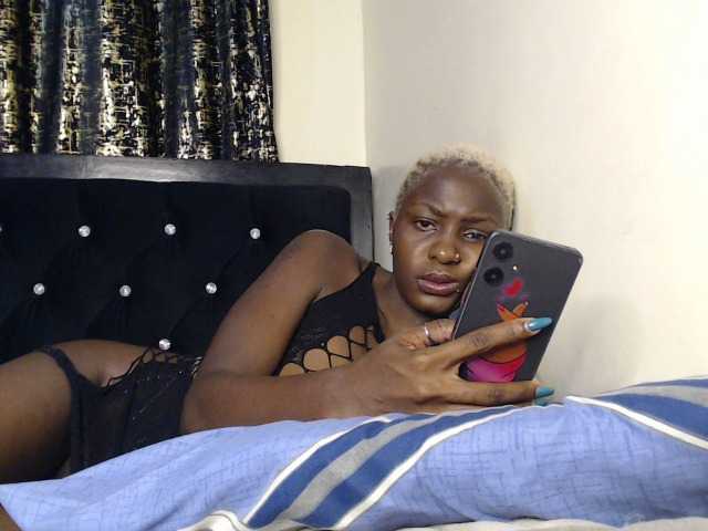 Queenbee25