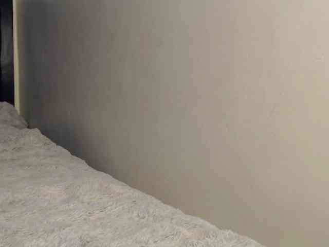 Queenbee25 webcam