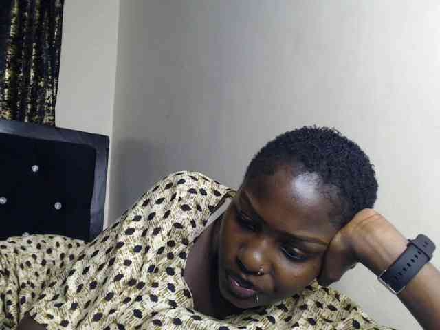 Queenbee25