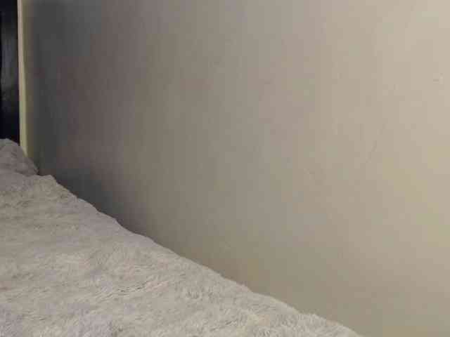 Queenbee25 webcam