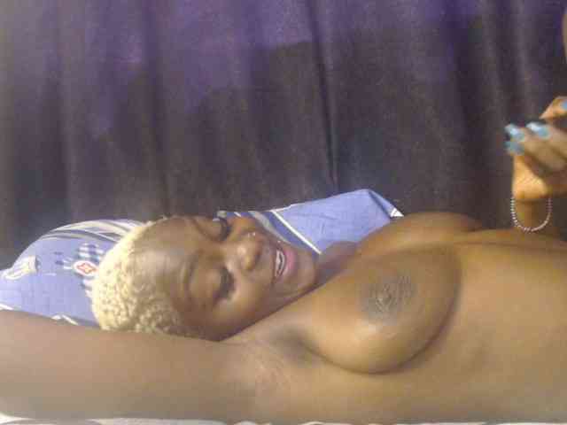 Queenbee25