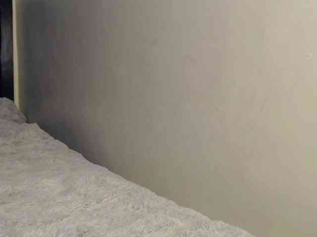 Queenbee25 webcam