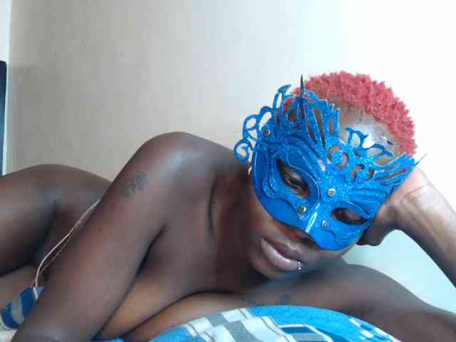 Queenbee25