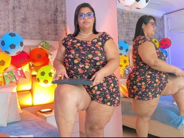SelennaCooper live cam on BongaCams