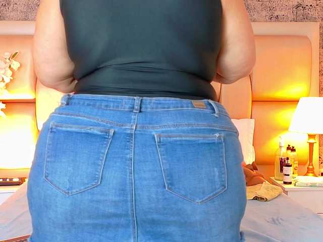 SelennaCooper live cam on BongaCams