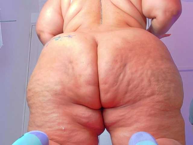 SelennaCooper live cam on BongaCams