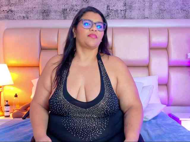 SelennaCooper webcam