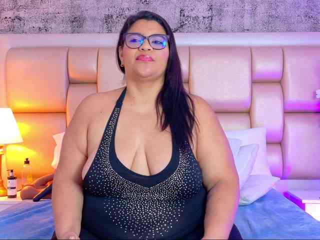 SelennaCooper webcam