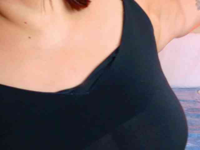 SelennaCooper webcam