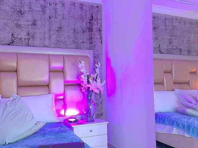 SelennaCooper webcam