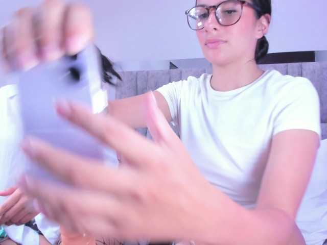 Chat with ZafiraNavarro live cam