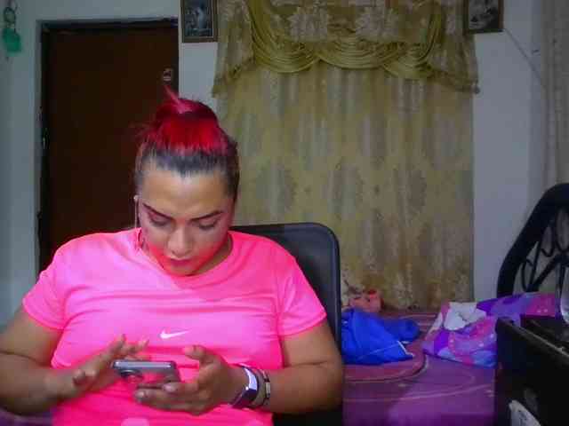 Aleja0112 Live Webcam on BongaCams