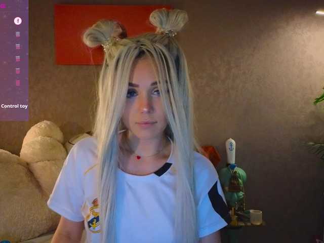 Sonya-Love live cam on BongaCams