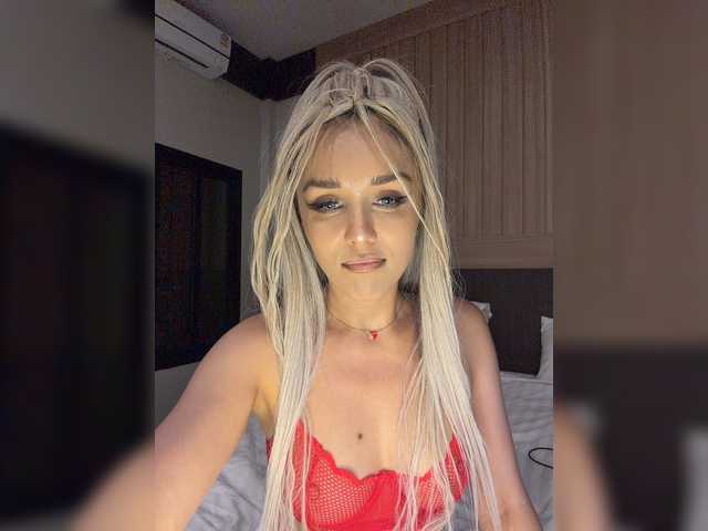 Sonya-Love live webcam show