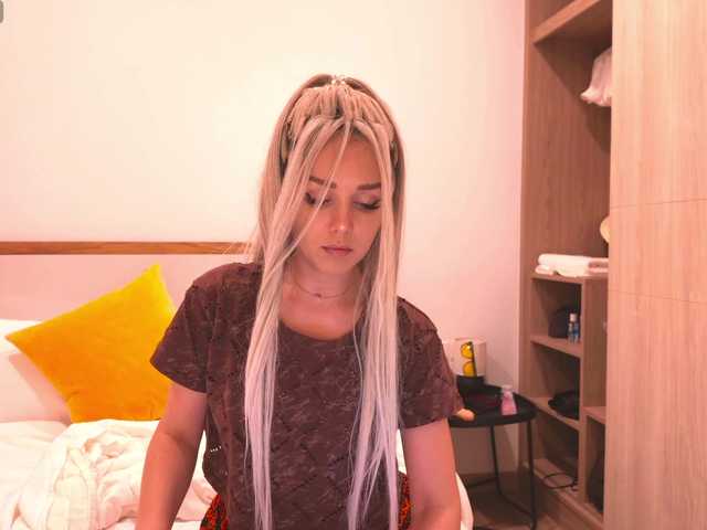 Sonya-Love live webcam show