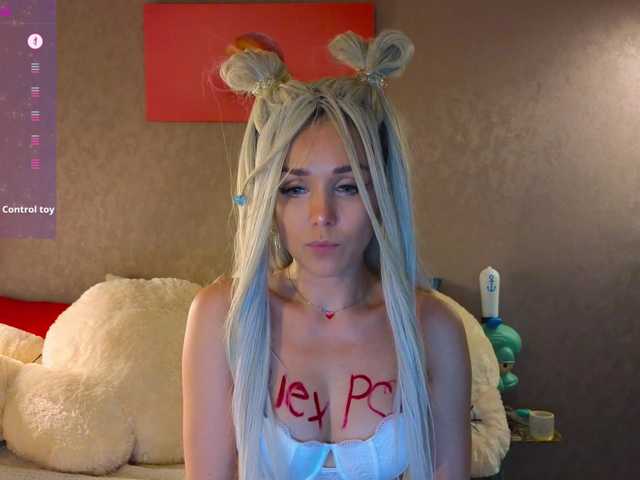Sonya-Love live cam on BongaCams