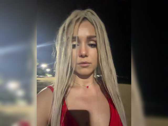Sonya-Love live webcam show