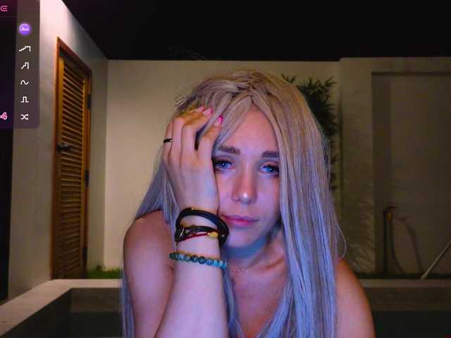 Sonya-Love live cam on BongaCams