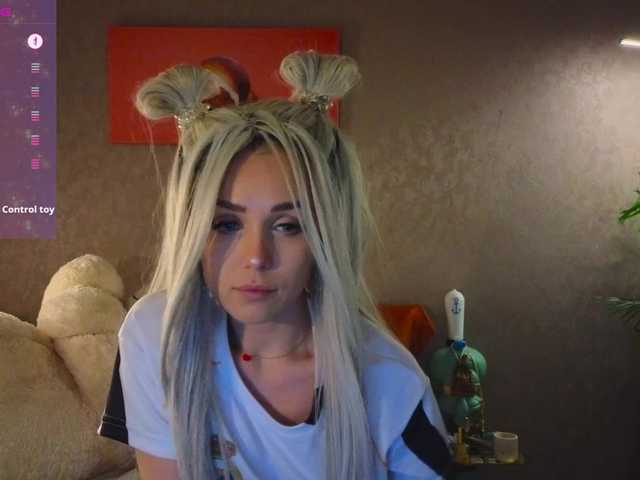 Sonya-Love live cam on BongaCams