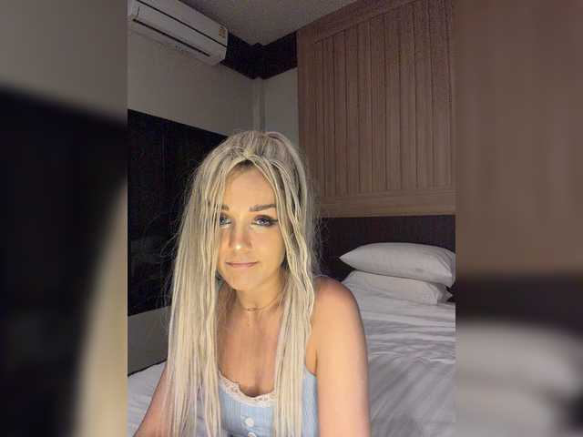 Sonya-Love live cam on BongaCams