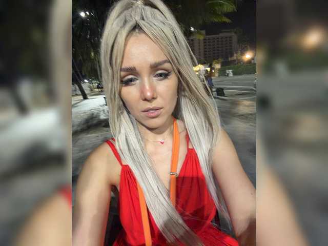 Sonya-Love live webcam show