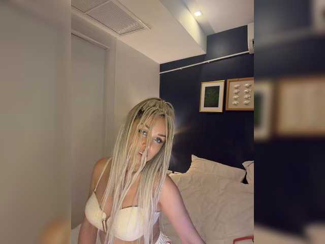 Sonya-Love live webcam show
