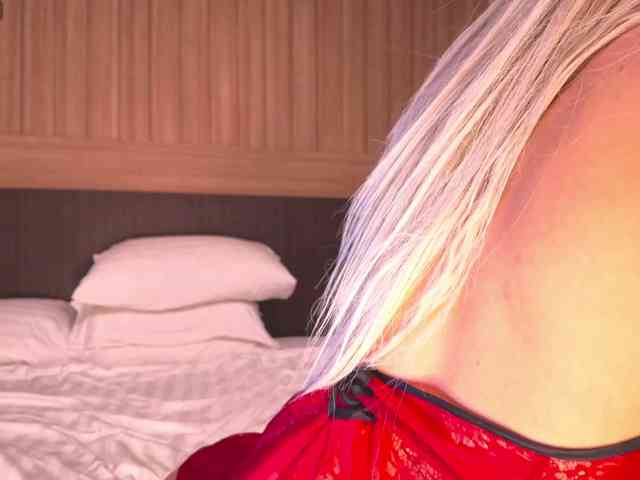 Sonya-Love webcam