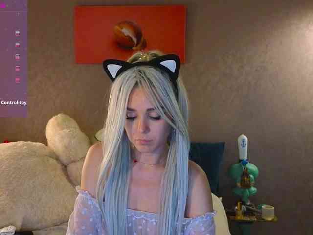 Sonya-Love Sex Cam Show